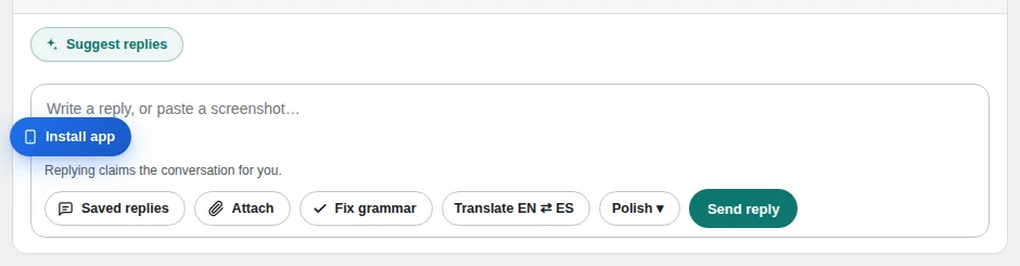 The reply box with saved replies, files and the AI helpers.